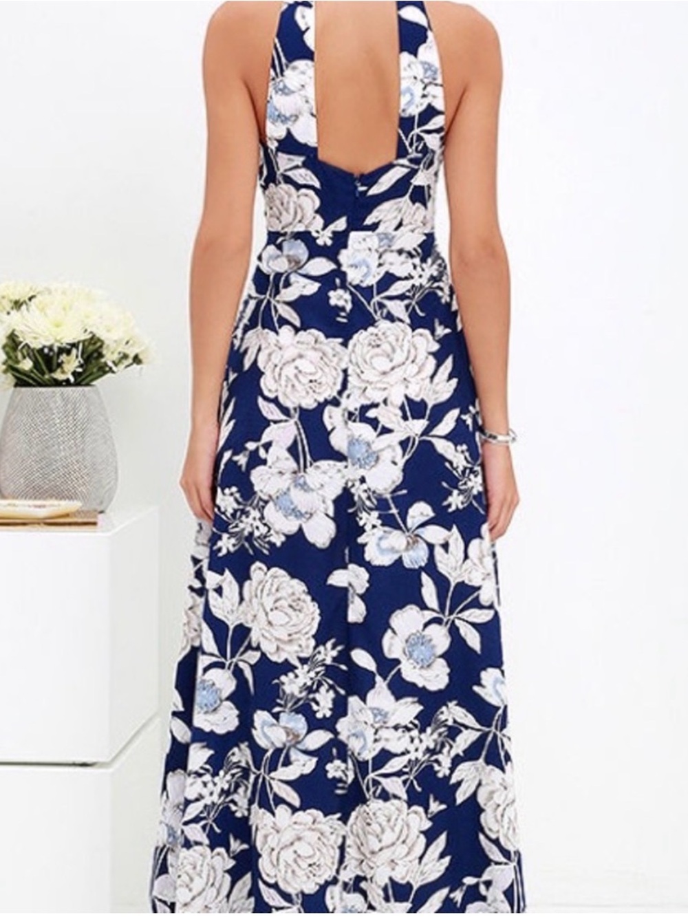 Lulus Navy Blue White Floral Halter Maxi Dress Summer Wedding Guest Size S - Picture 2 of 5